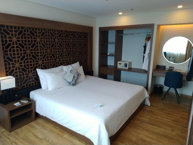 Hotel C Hotel- De Tham Bui Vien Walking Street 3*
