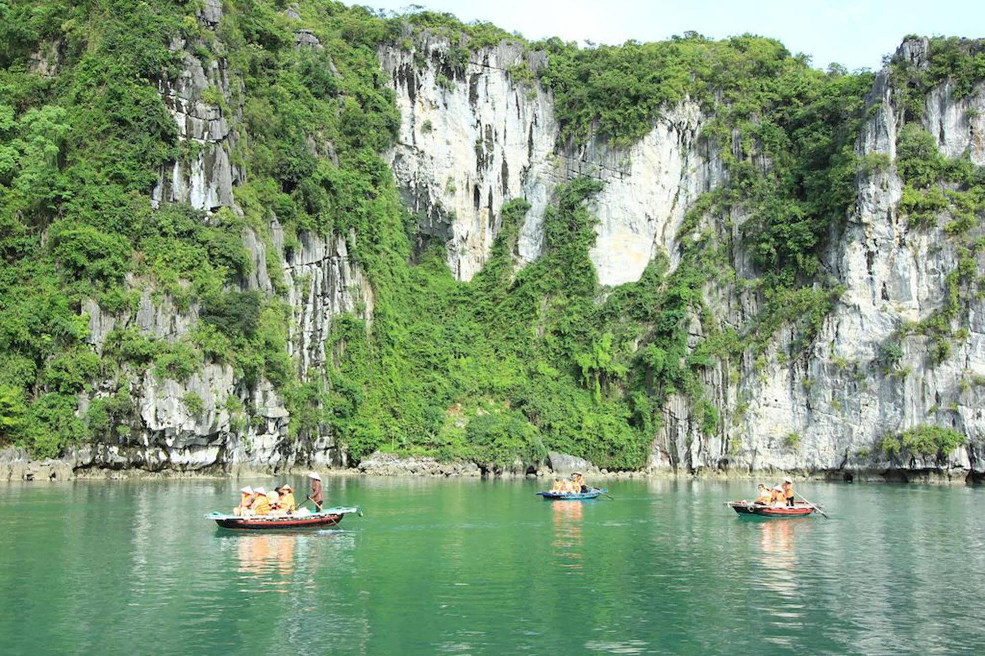  Majestic Halong Cruise Ha Long