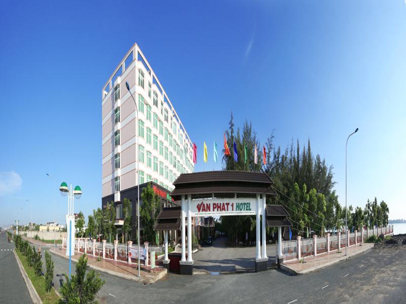 Phat Riverside Hotel 4*