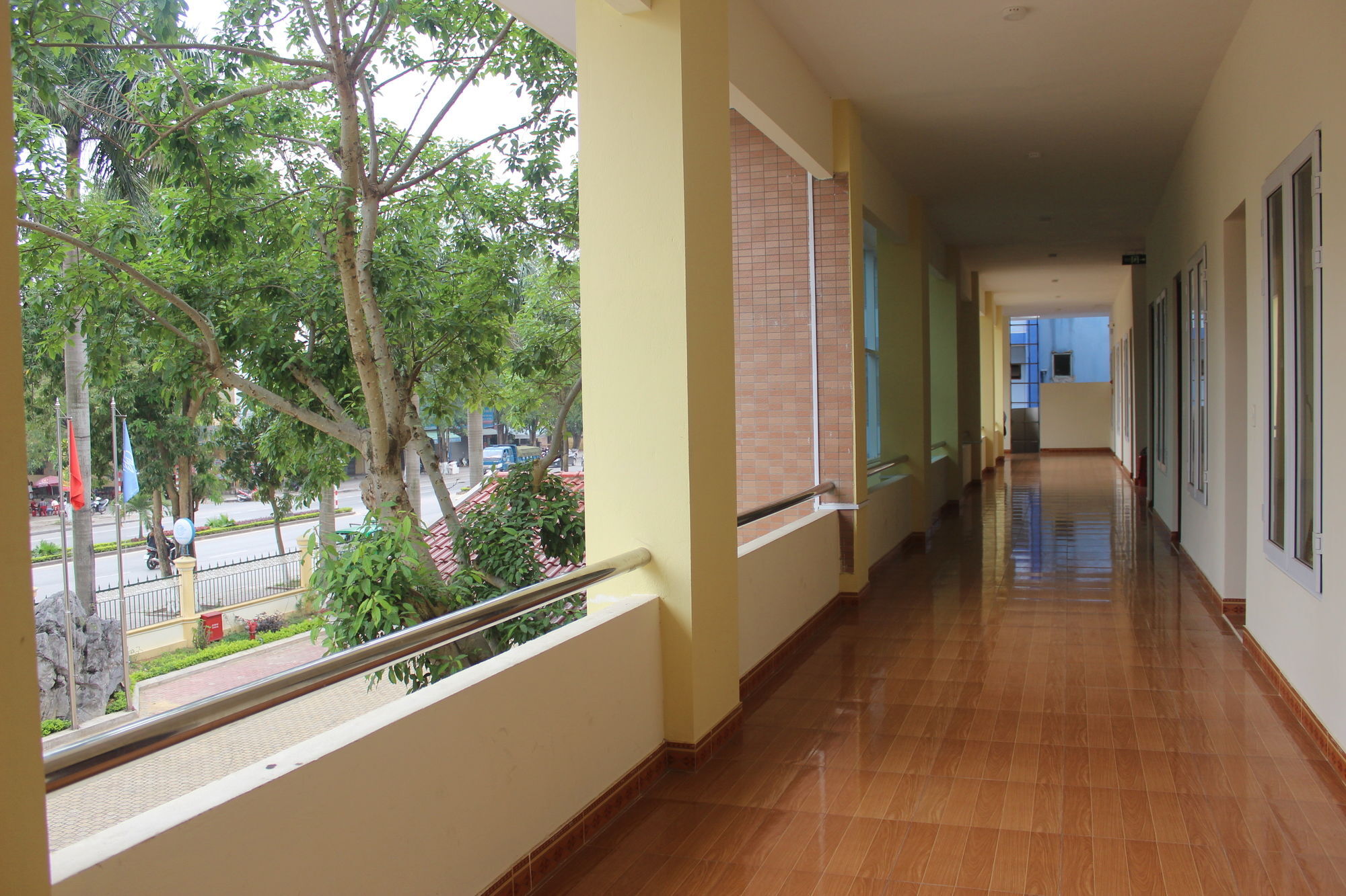 Hoa Binh Hotel