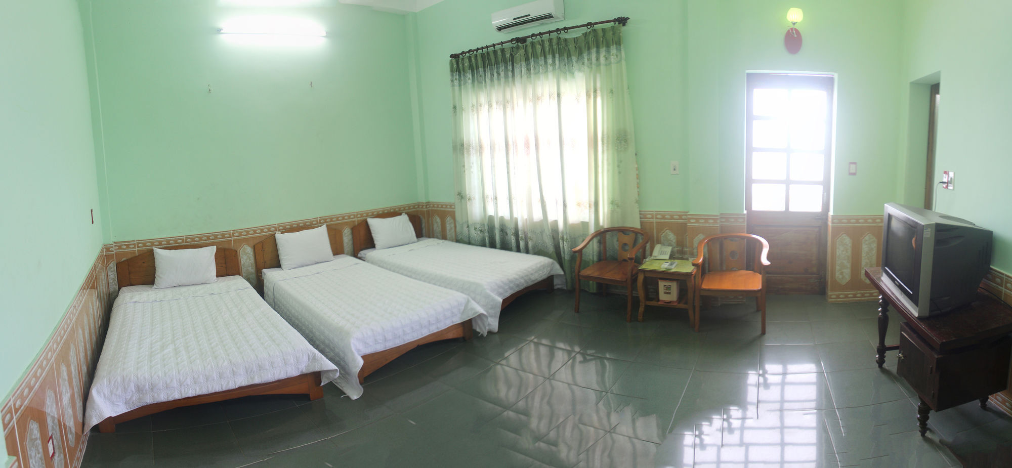 Hoa Binh Hotel
