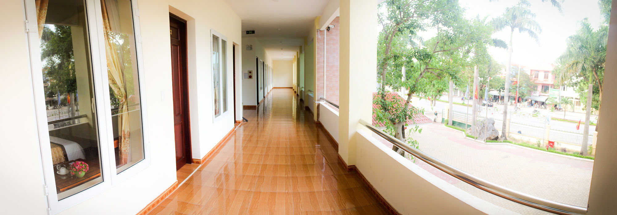 Hotel Hoa Binh