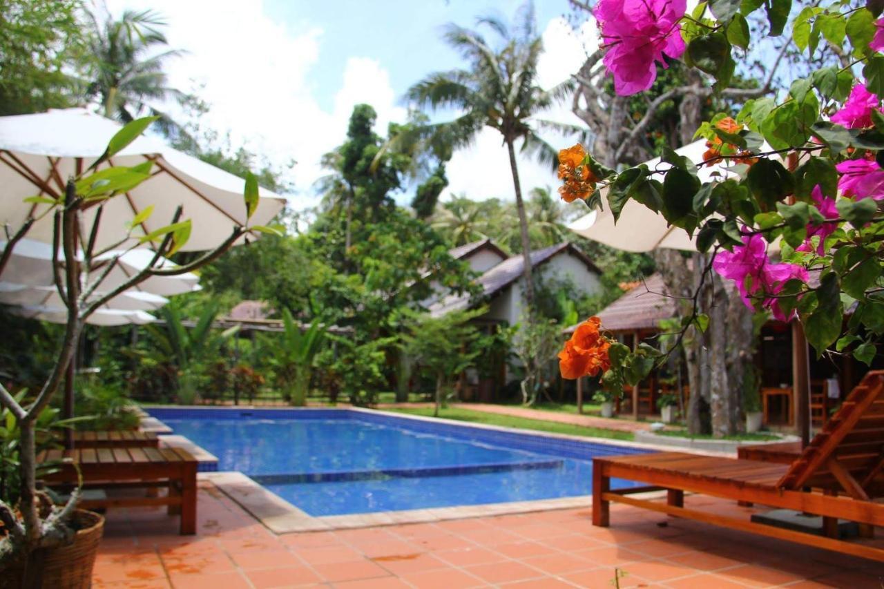 La Resort, Resort