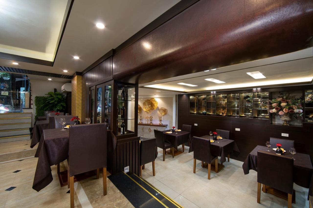Hotel Splendid Star Grand And Hanoi