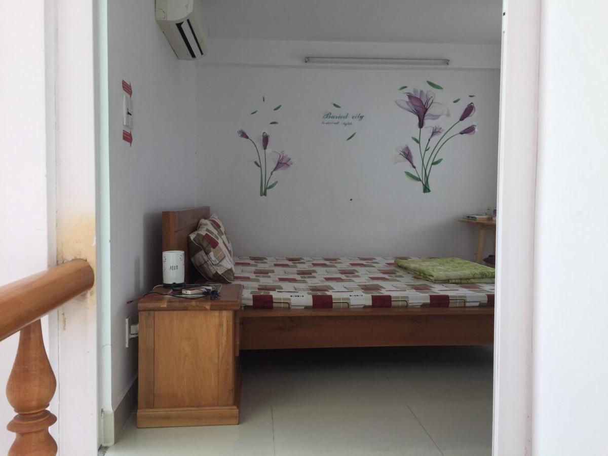 Thom's * Vung Tau