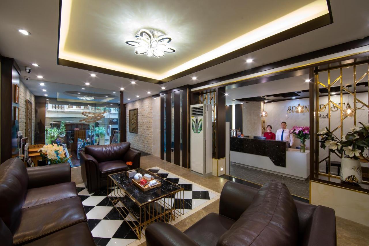Splendid Star Grand And
