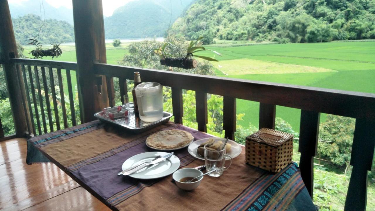 Lake-huyen Hao * Ba Be