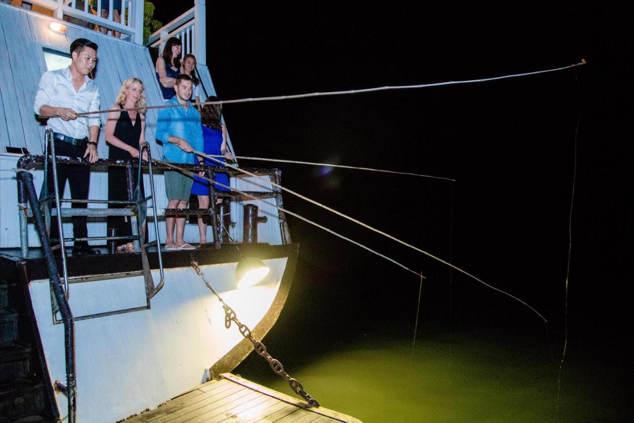 Victory Cruise  Hạ Long