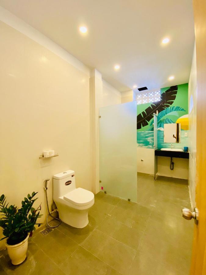 Vitamin Sea Hostel *