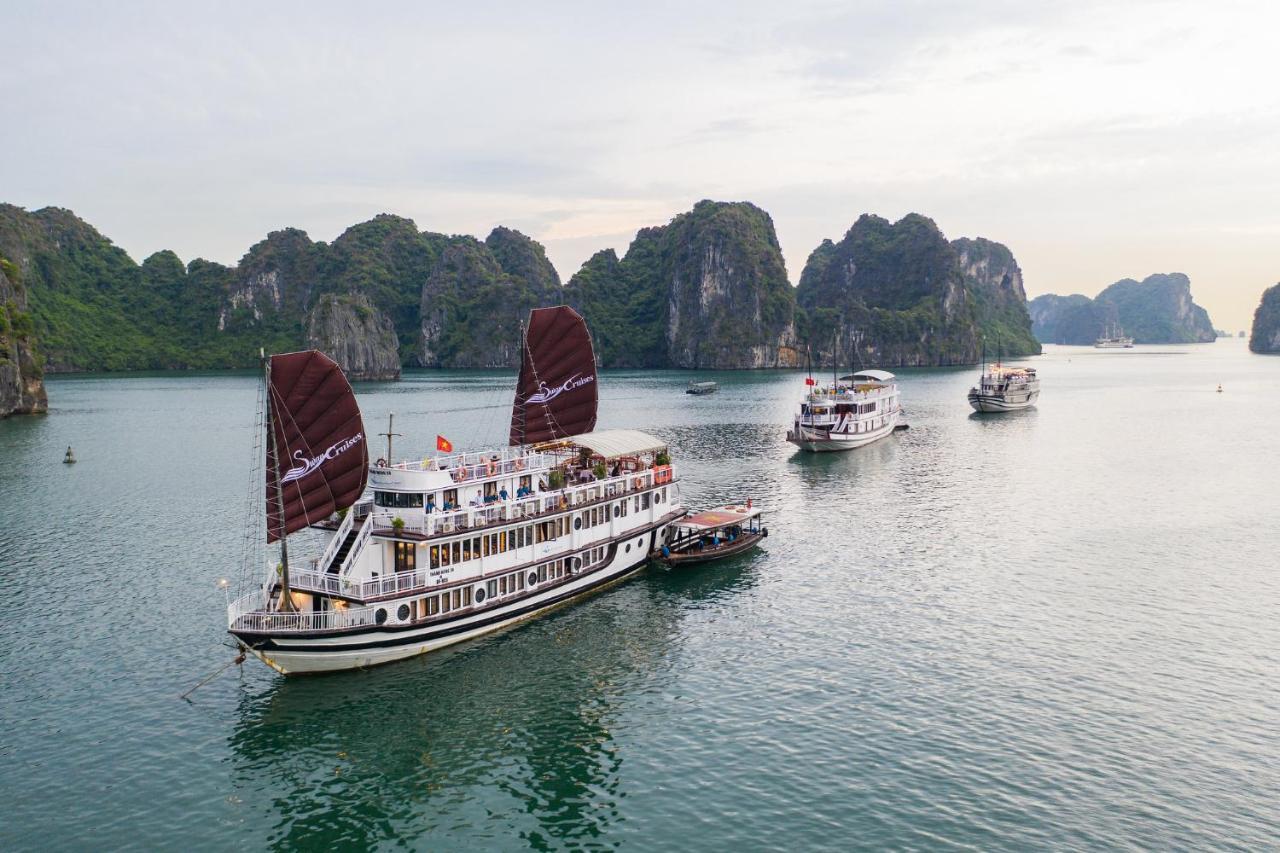 Swan Cruises Halong 4* Ha Long