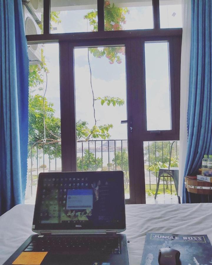 Dolphin Homestay Dong Hoi