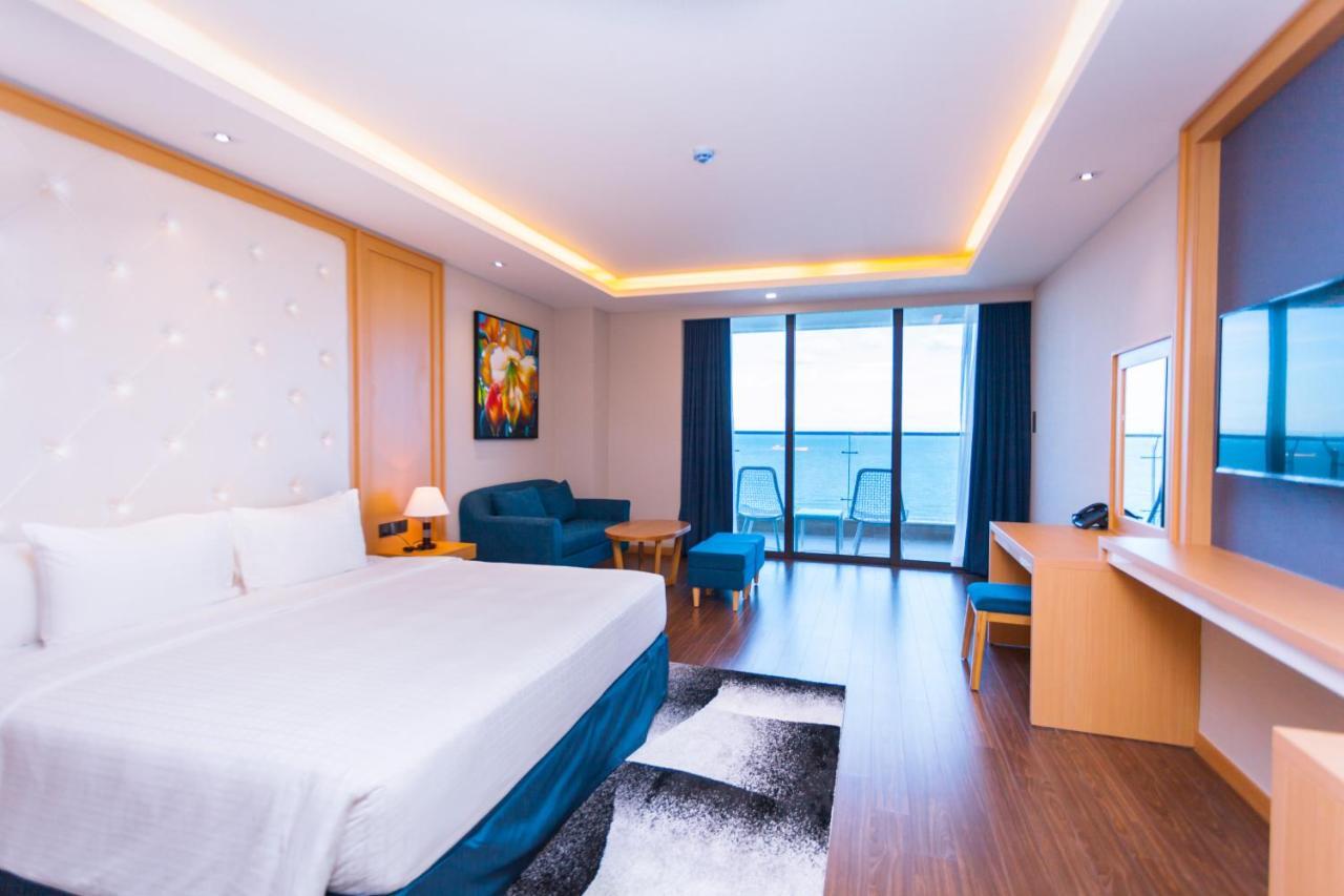 Riva Hotel