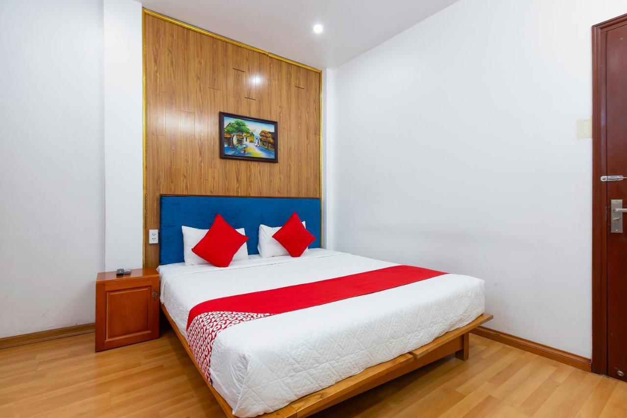Little Hostel *
