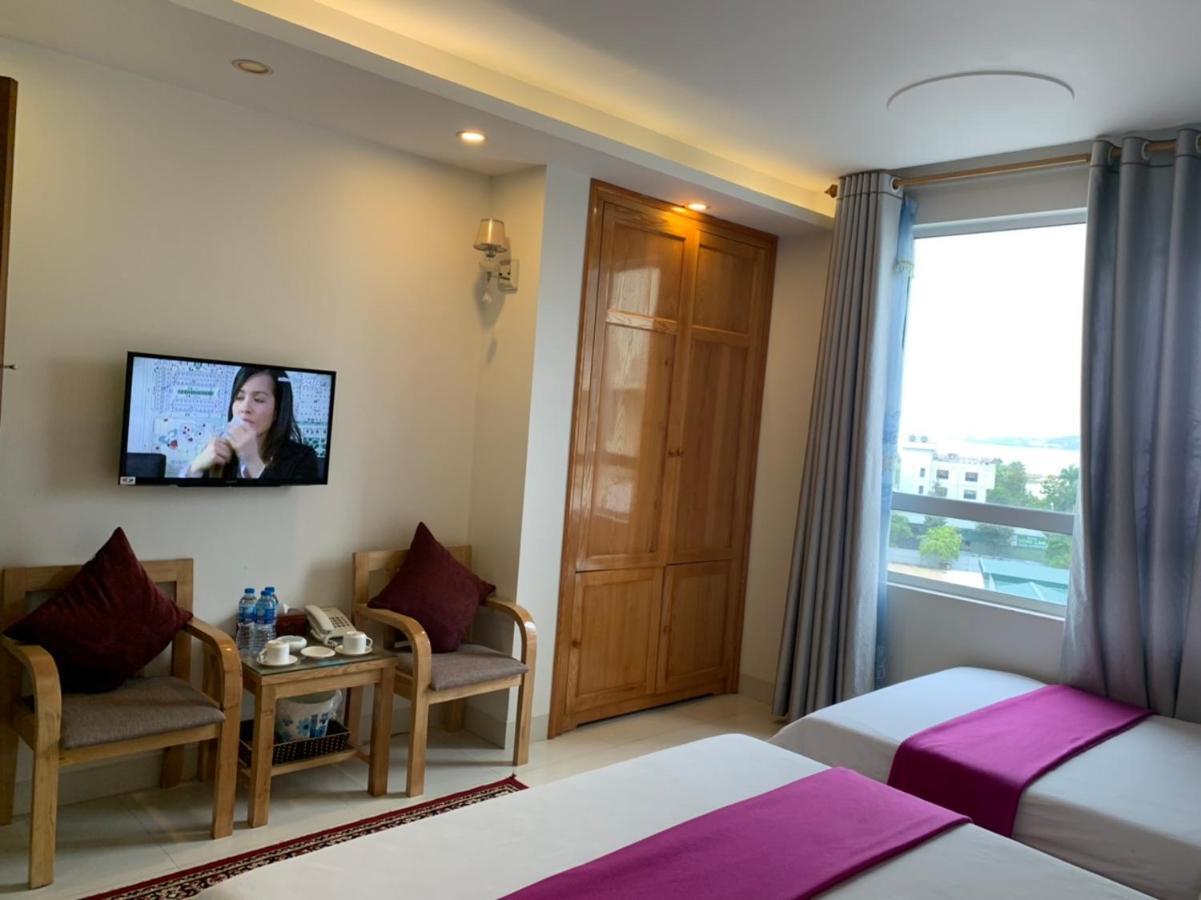 Hotel Halong Bc