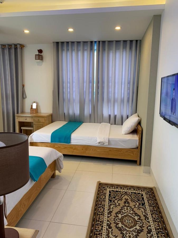 Hotel Halong Bc *