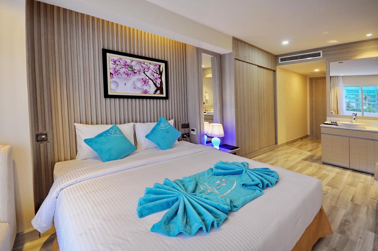 The Mcr Luxury Hotel