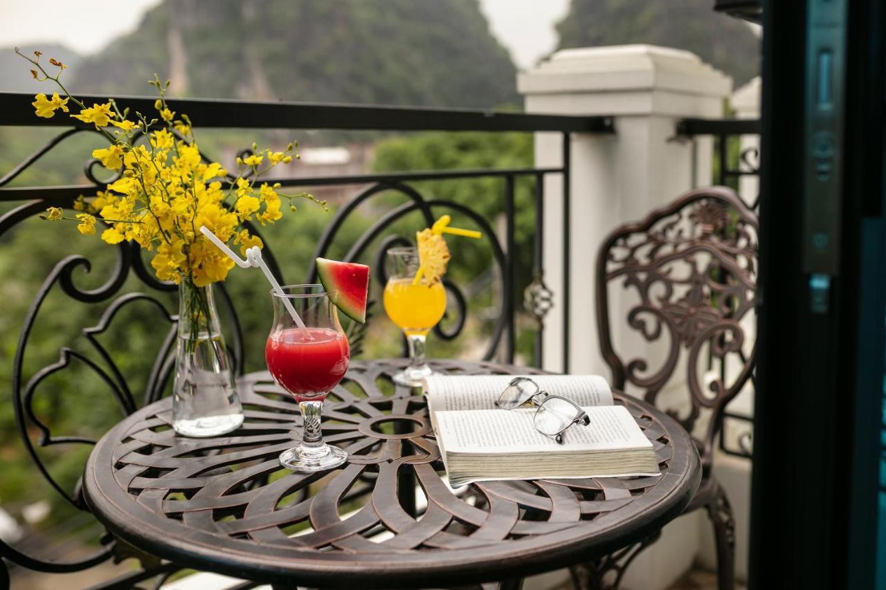 Tam Coc & Ninh Binh