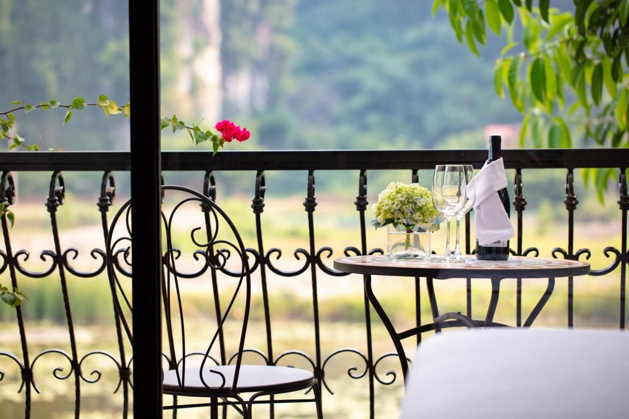 Tam Coc La Montagne & 4* Ninh Binh