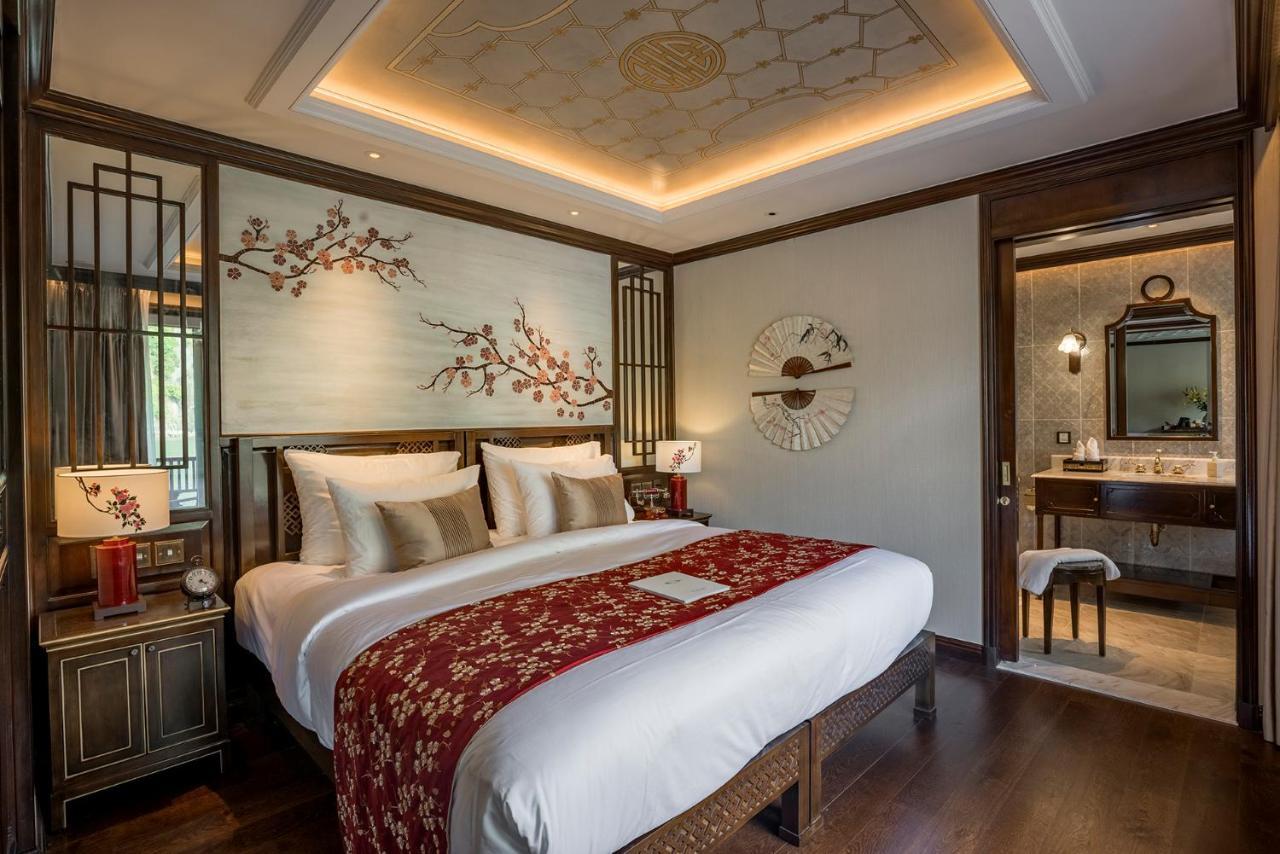  Heritage Line Ylang Cruise - Halong Bay & Lan Ha Bay 5*