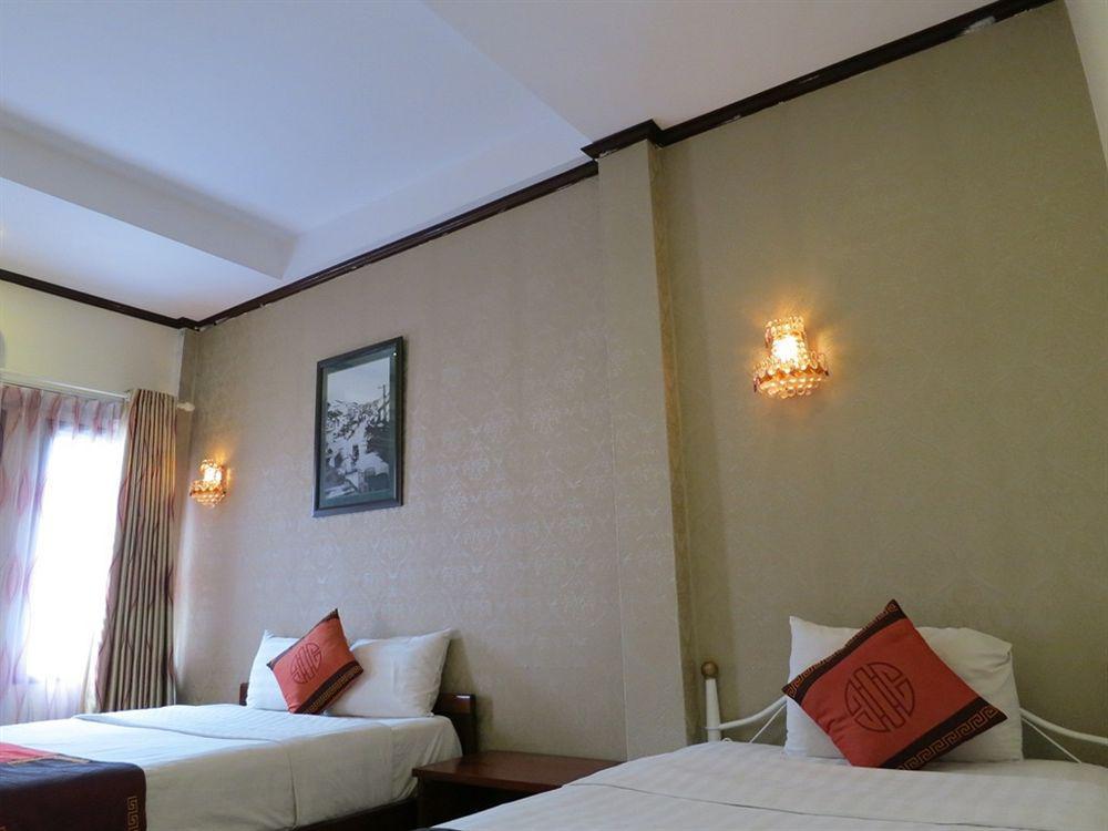Symphony Hotel 3*