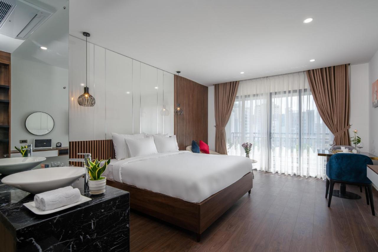 Sharon And Aparthotel