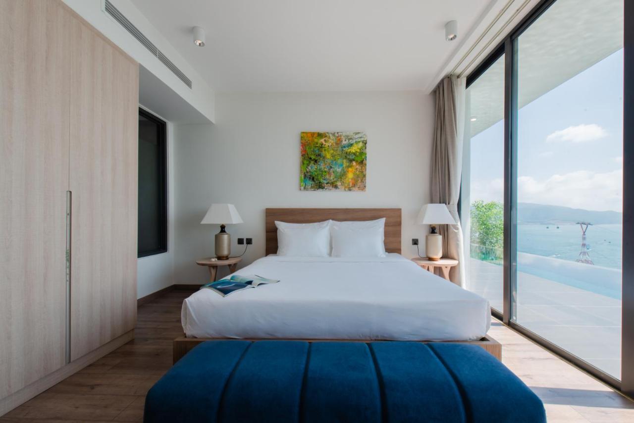 Oceanfront Villas *
