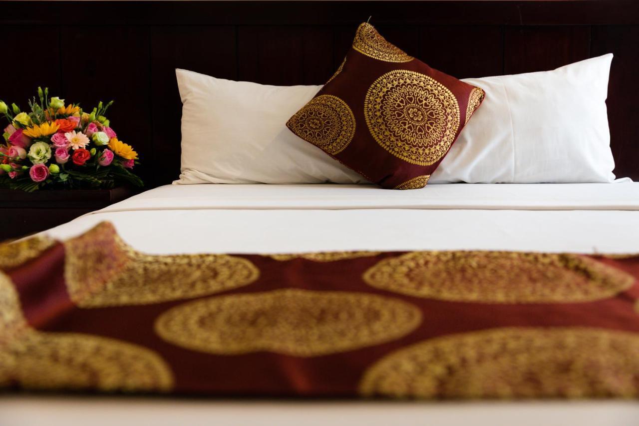 Azura Hotel 3*