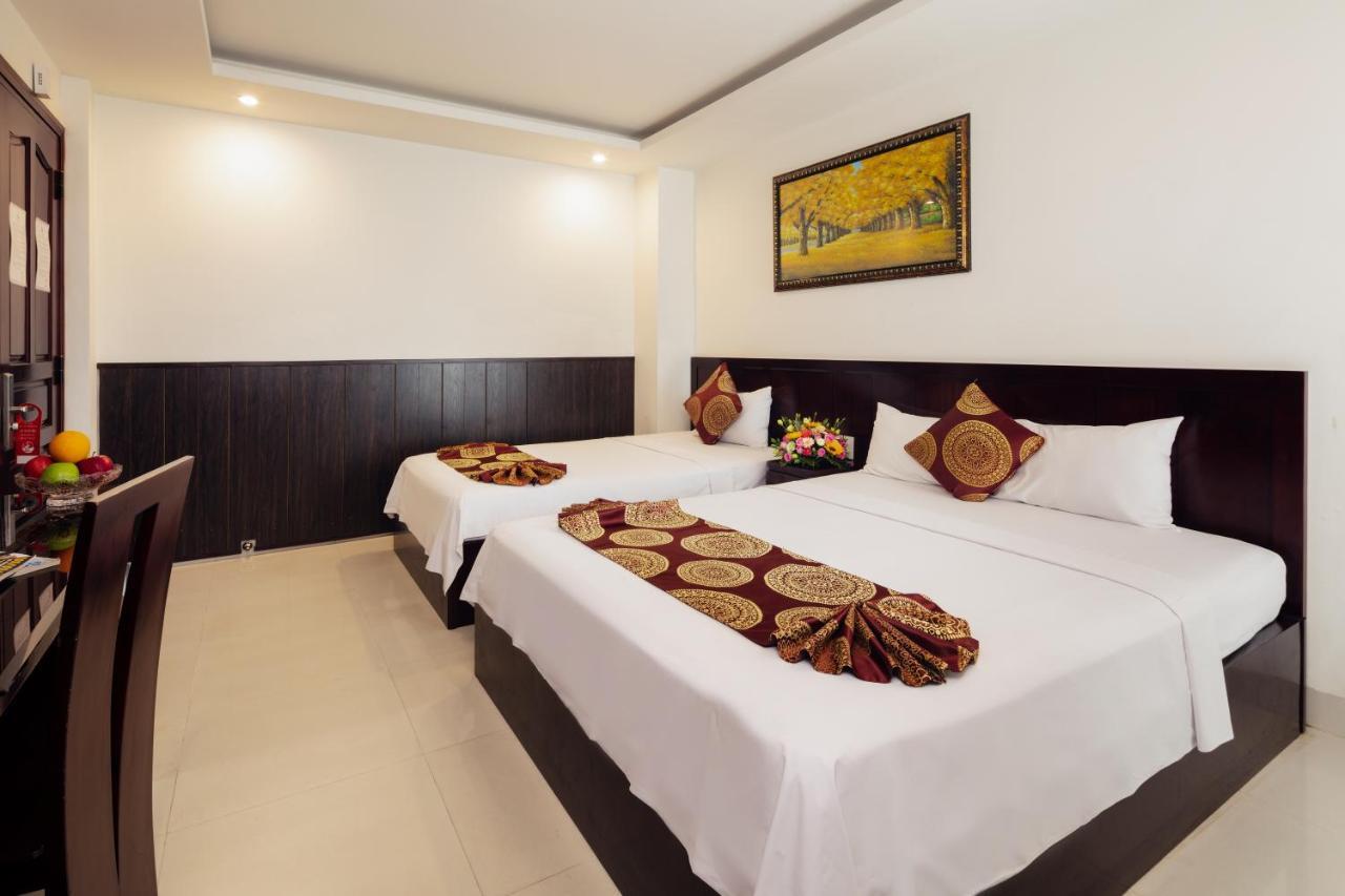 Hotel Azura 3*