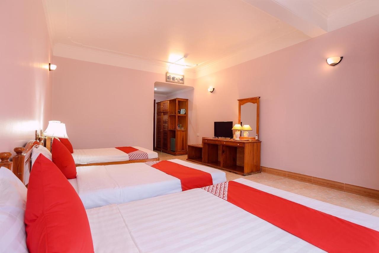 Entity Hotel