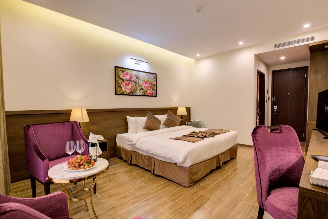Hotel Heaven Gate O Quy Ho