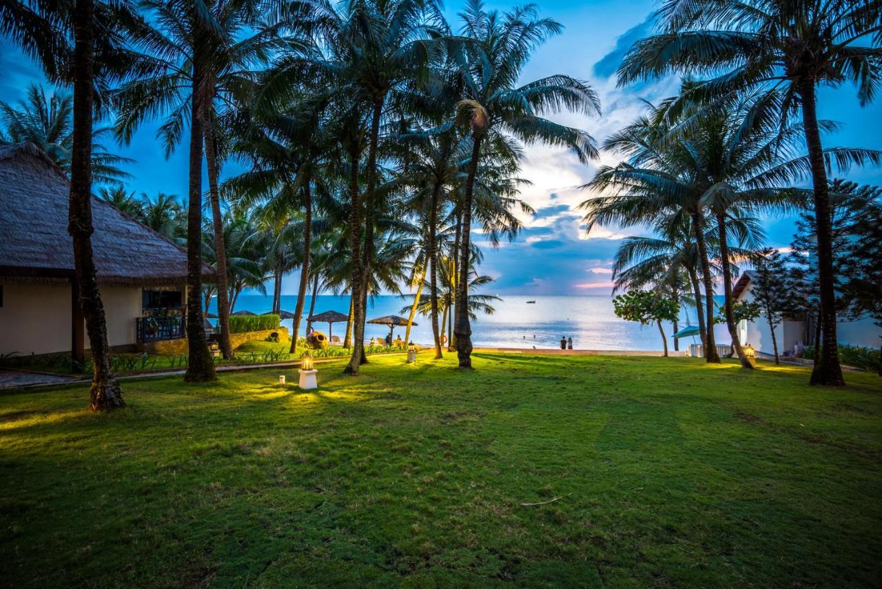 L'azure And Khu nghỉ mát 4*