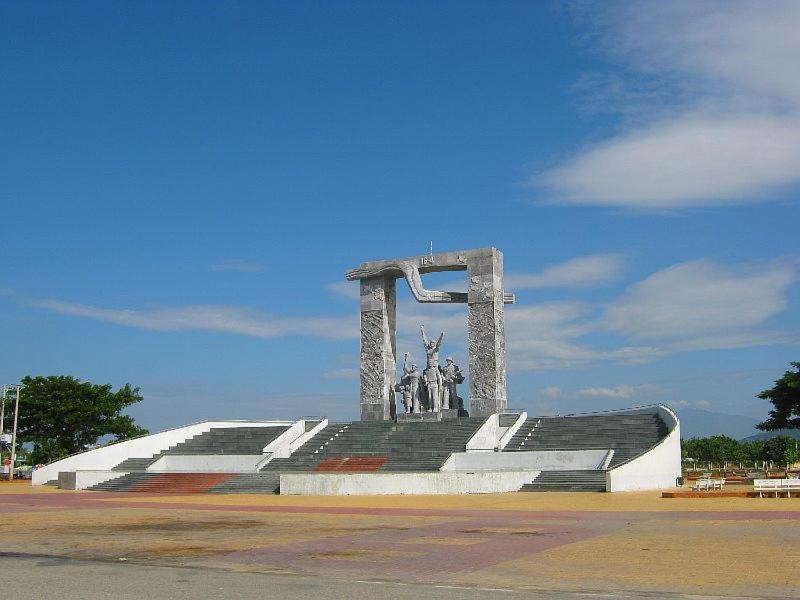 Hotel Khach San Anh Dong