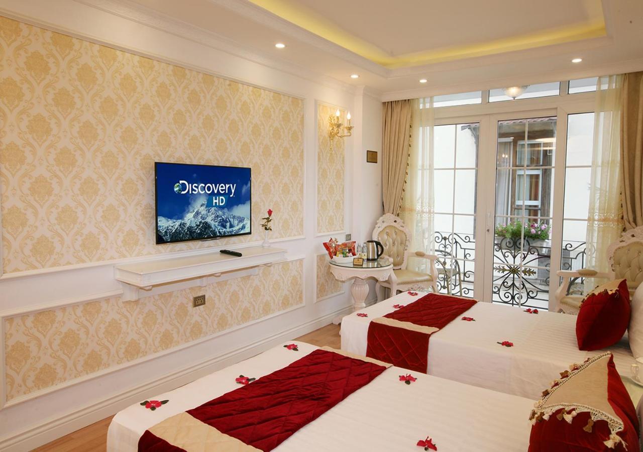 Royal Hotel