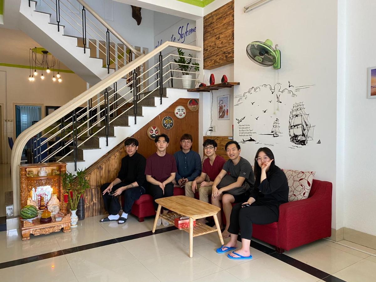 Sky Harbour Guest house 2*