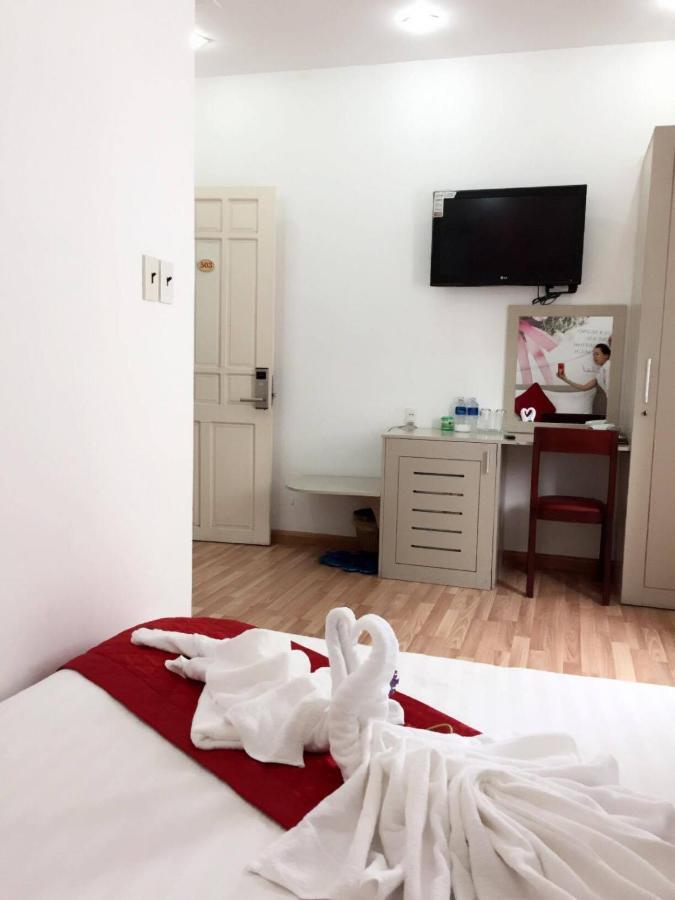 The Carnation Hotel 2*