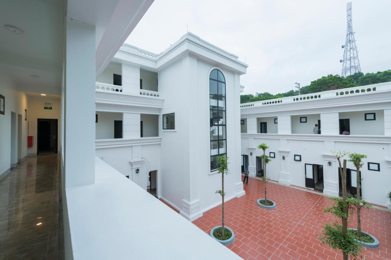Starlight Boutique Khách sạn Quảng Ninh