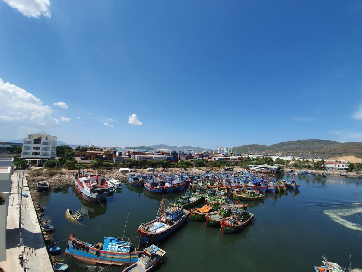Th Khách sạn Quy Nhơn