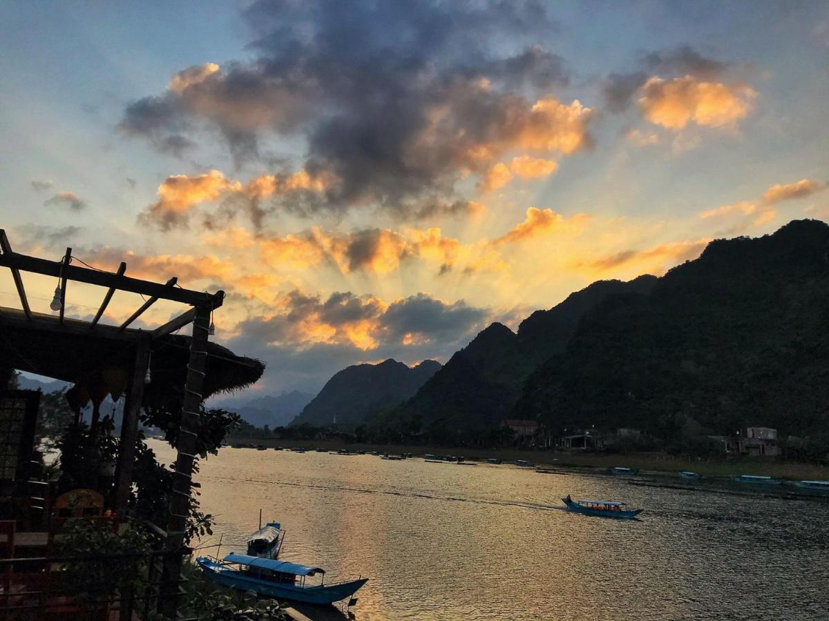 Coco Riverside