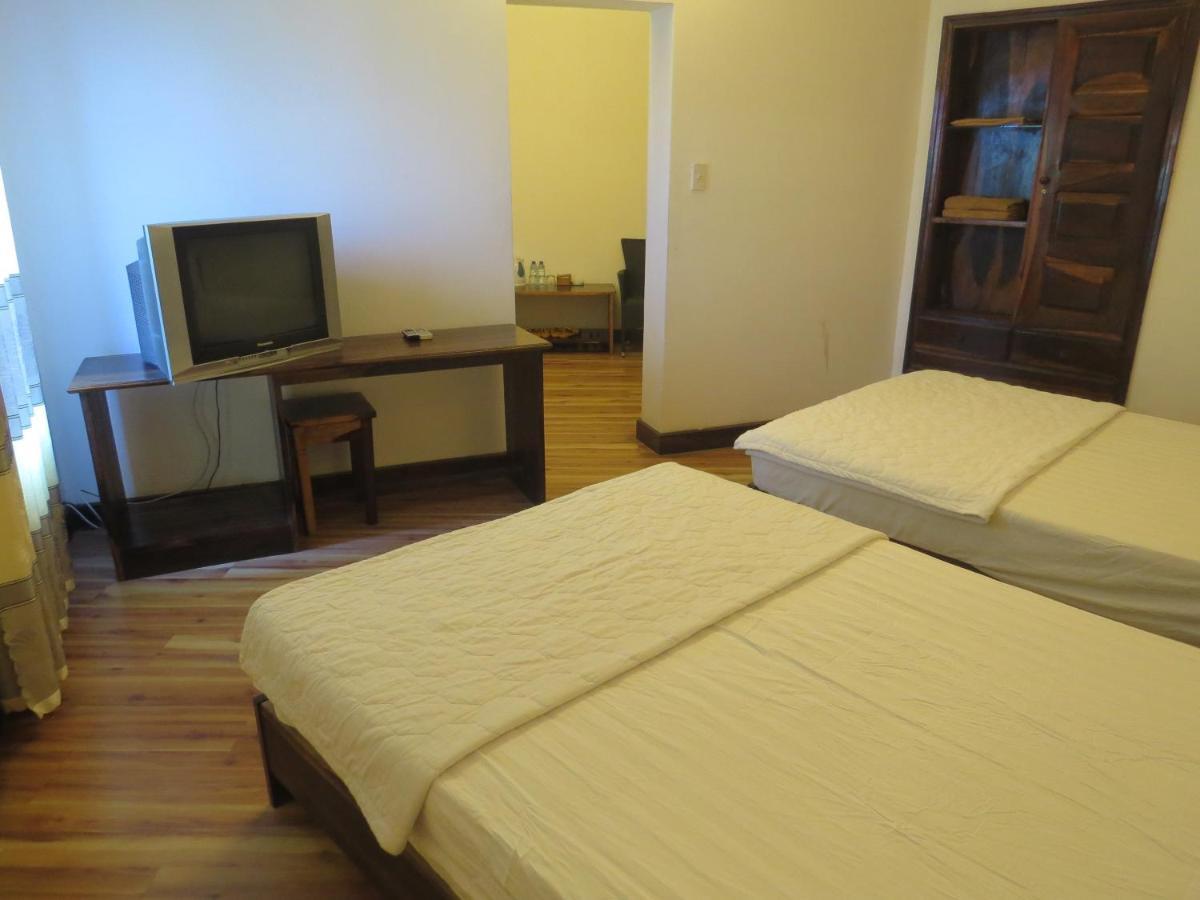 Khach San Huong Sen Phu Yen Hotel 2*