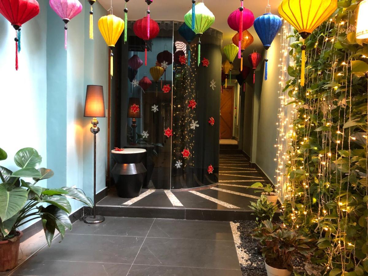 Hotel La Selva & Hanoi