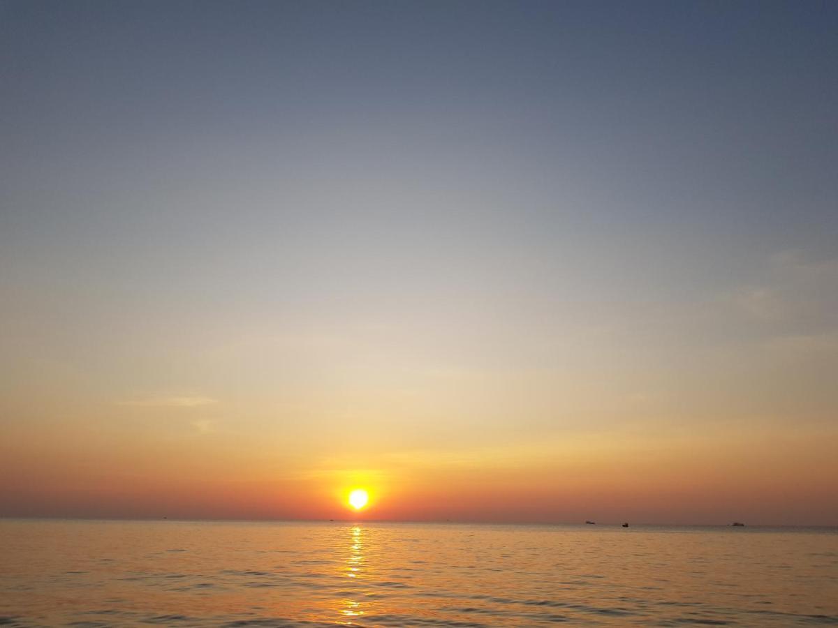 Azura Resort