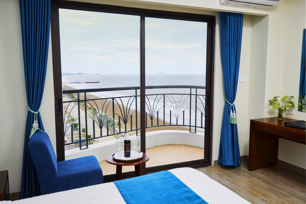Marissa & Tien Hotel