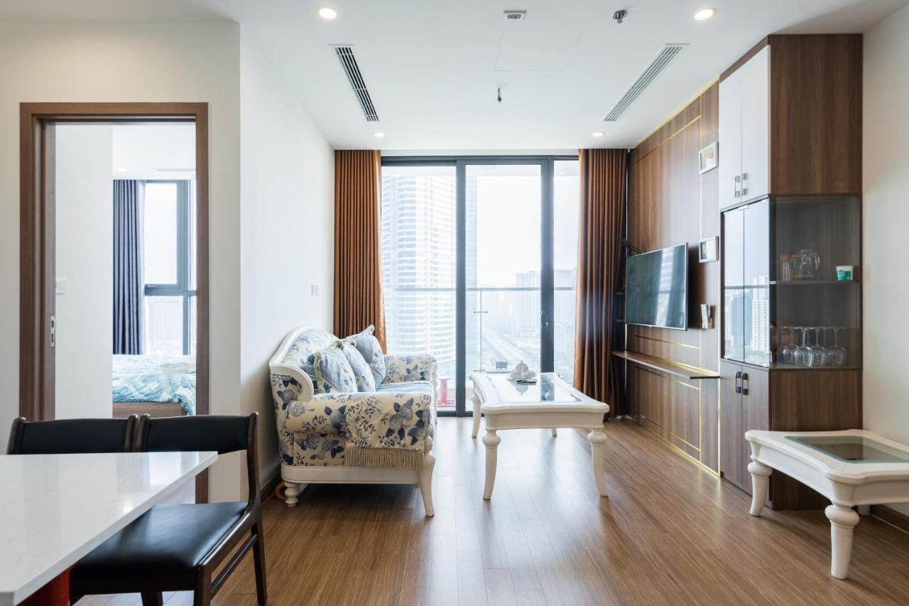 Luxury Vinhomes Skylake Apartment Hanoi