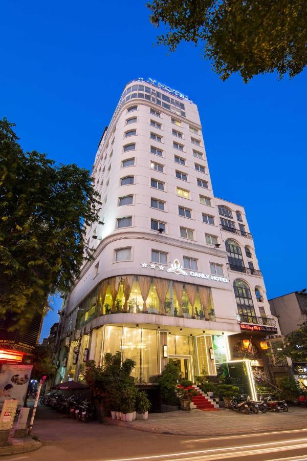 Danly Khách sạn