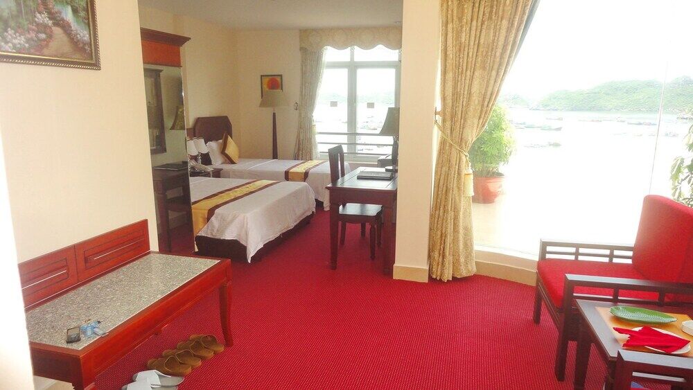 Hotel Hung Long Harbour Cat Ba 3*