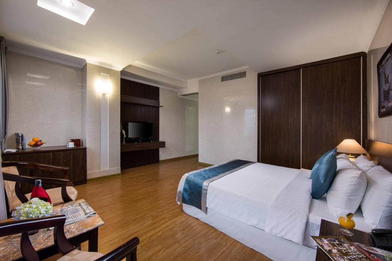 Danly Khách sạn Hà Nội