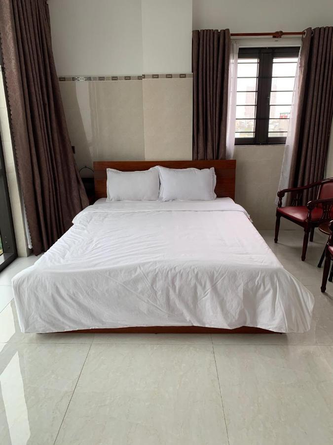 My Vy Khanh Hotel *