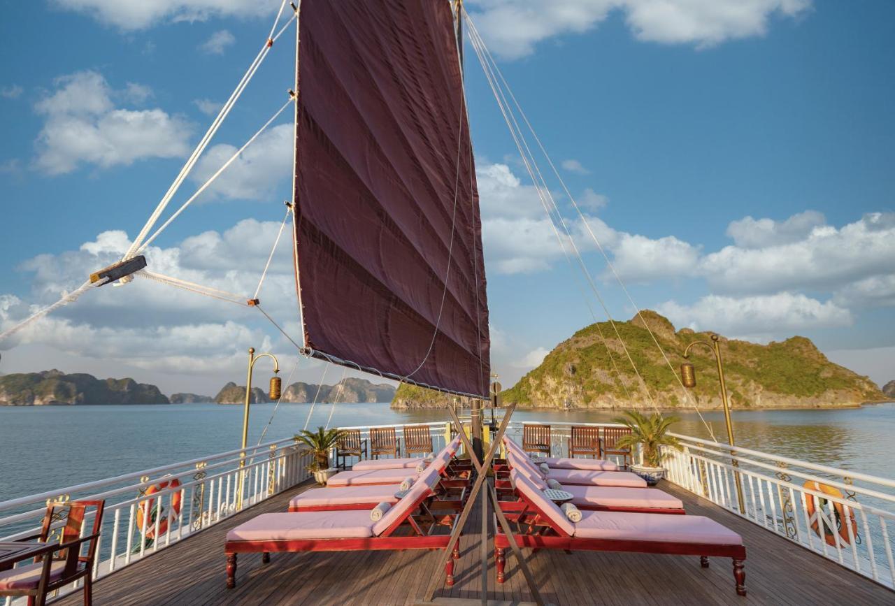  Heritage Line Violet Cruise - Halong Bay & Lan Ha Bay 5*