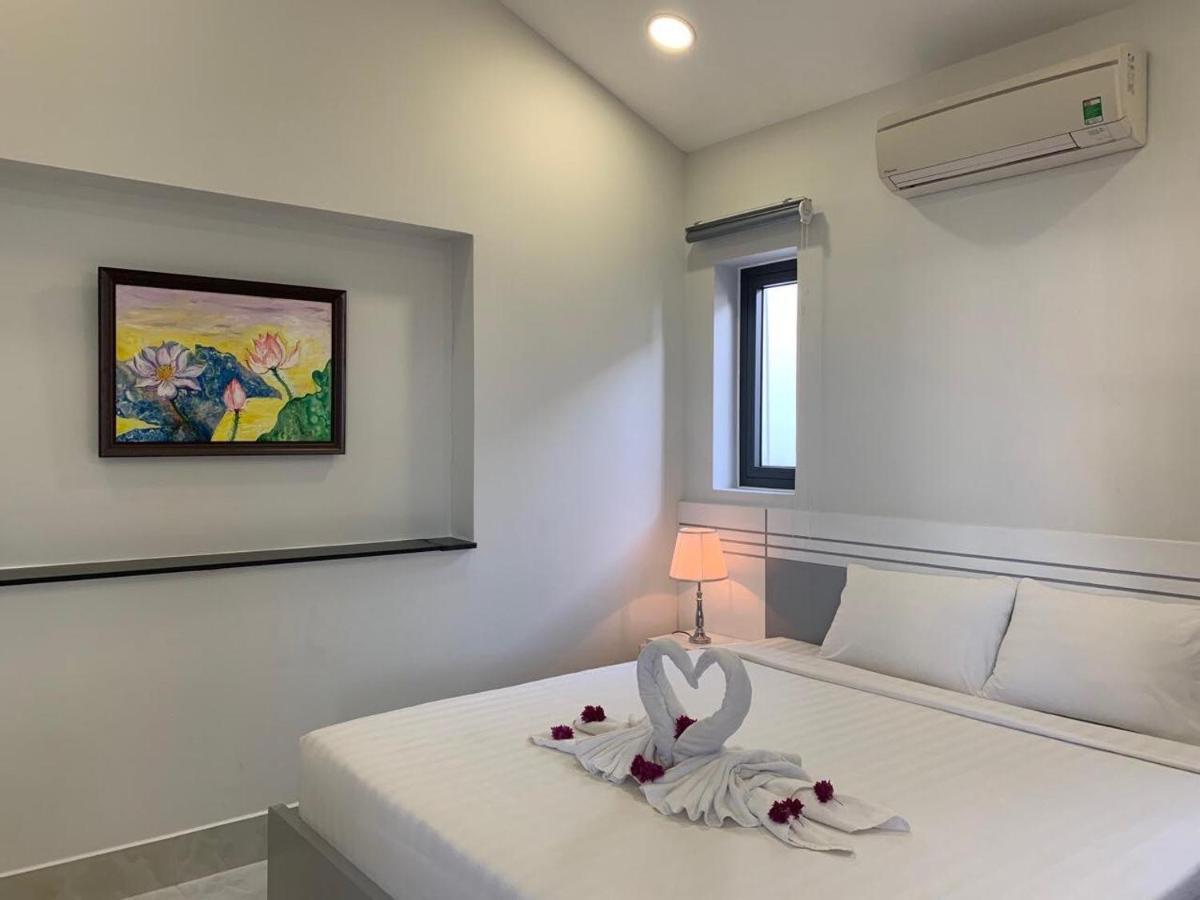 Vivian Hotel