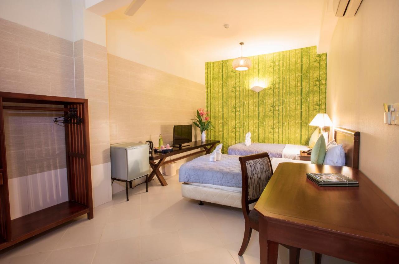 Hotel Jungle 3*